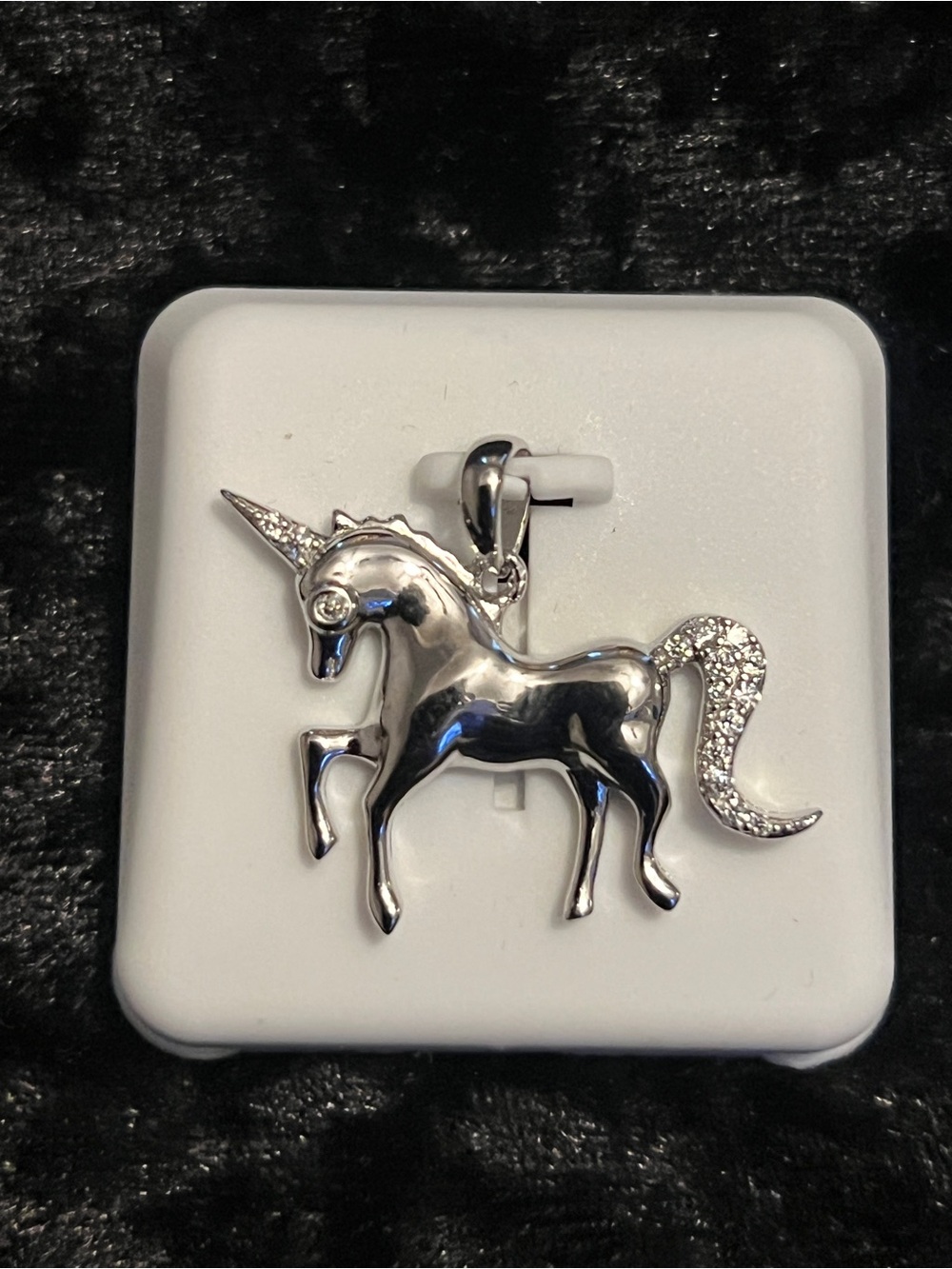 Unicorn pendant